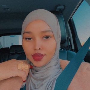 Meet your Posher, Nasteha